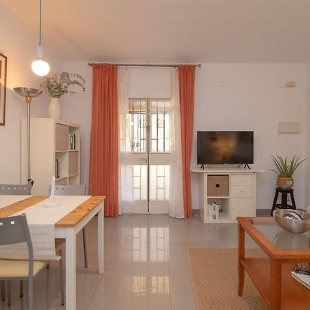 C52 - Seaside 2 Bedrooms By The Center Малага Екстериор снимка